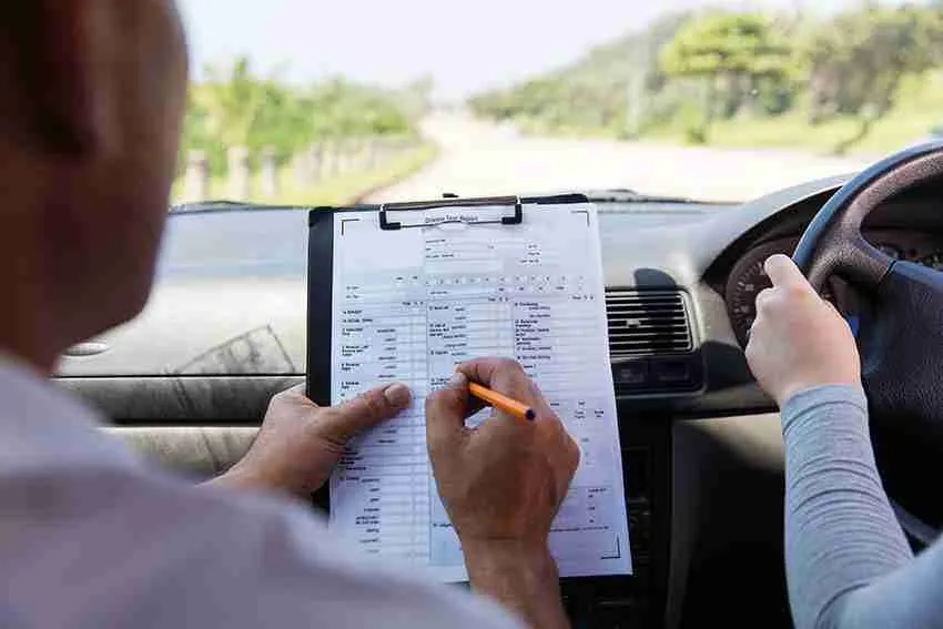 OPLEIDING RIJINSTRUCTEUR